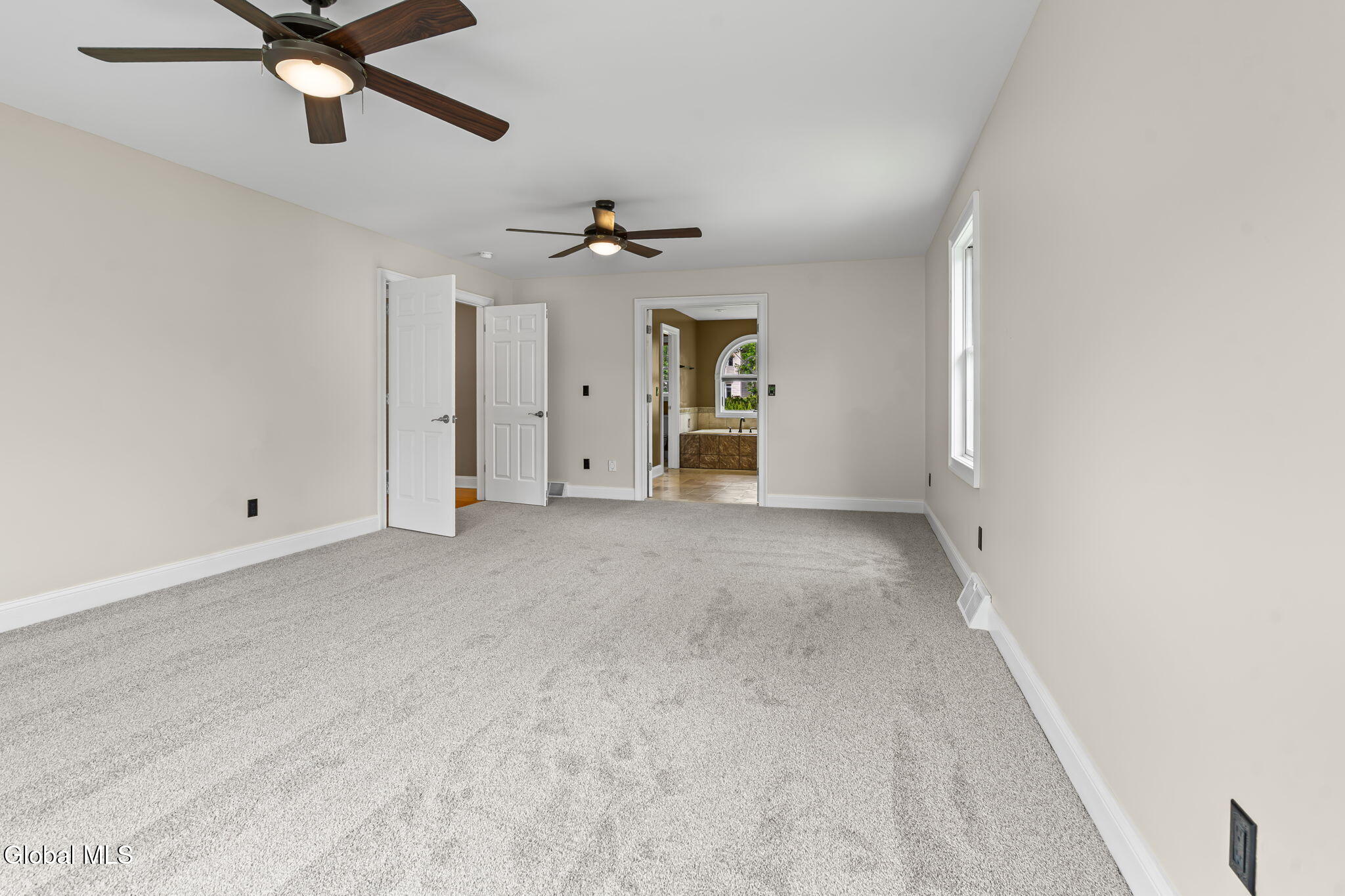 229 Menlo Park Road Niskayuna, NY 12309 - Photo 29 of 55 18-web-or-mls-229-menlo-park-rd