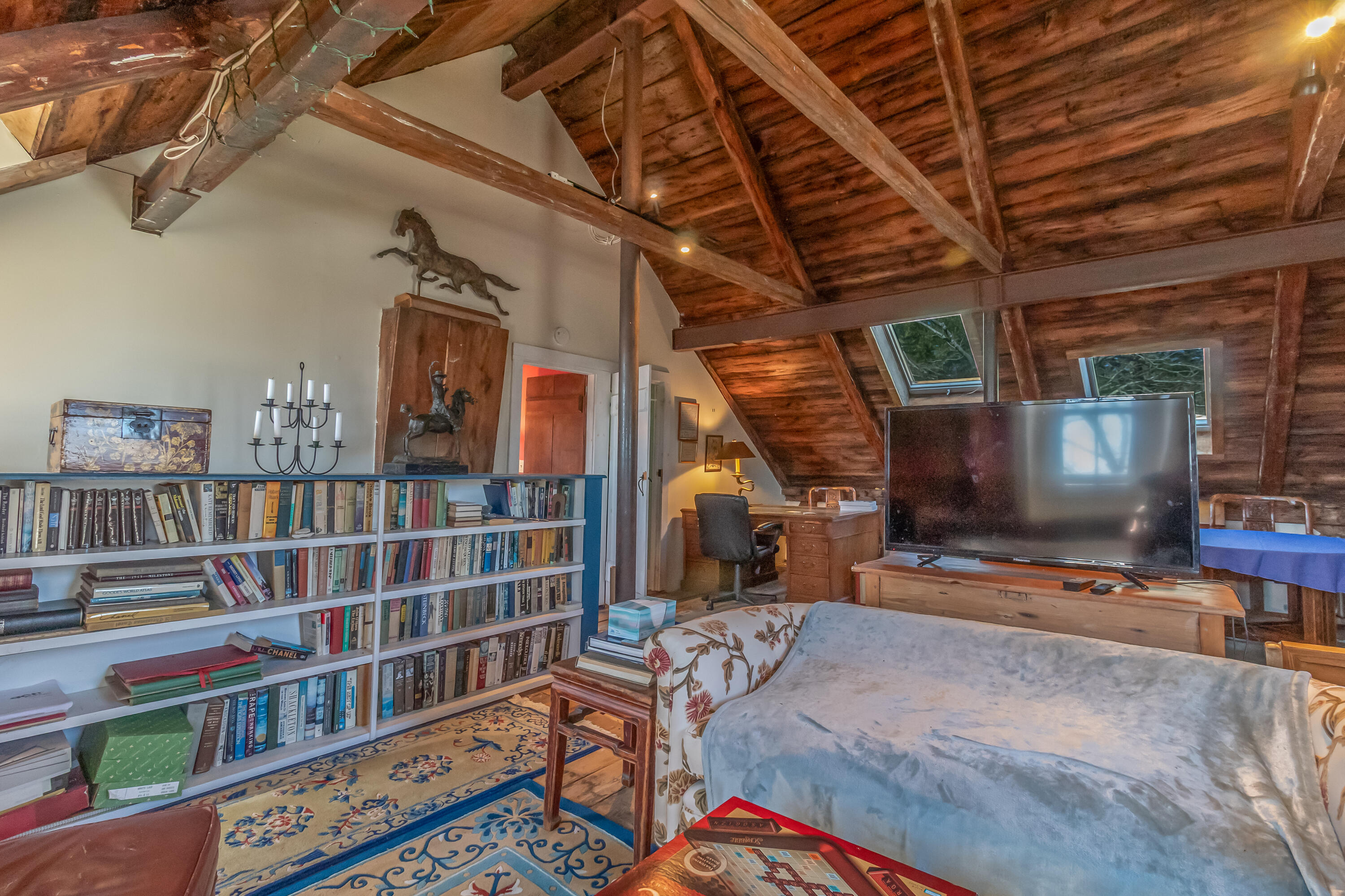 204 Hog Bay Road Franklin, ME 04634 - Photo 37 of 71 Great Room