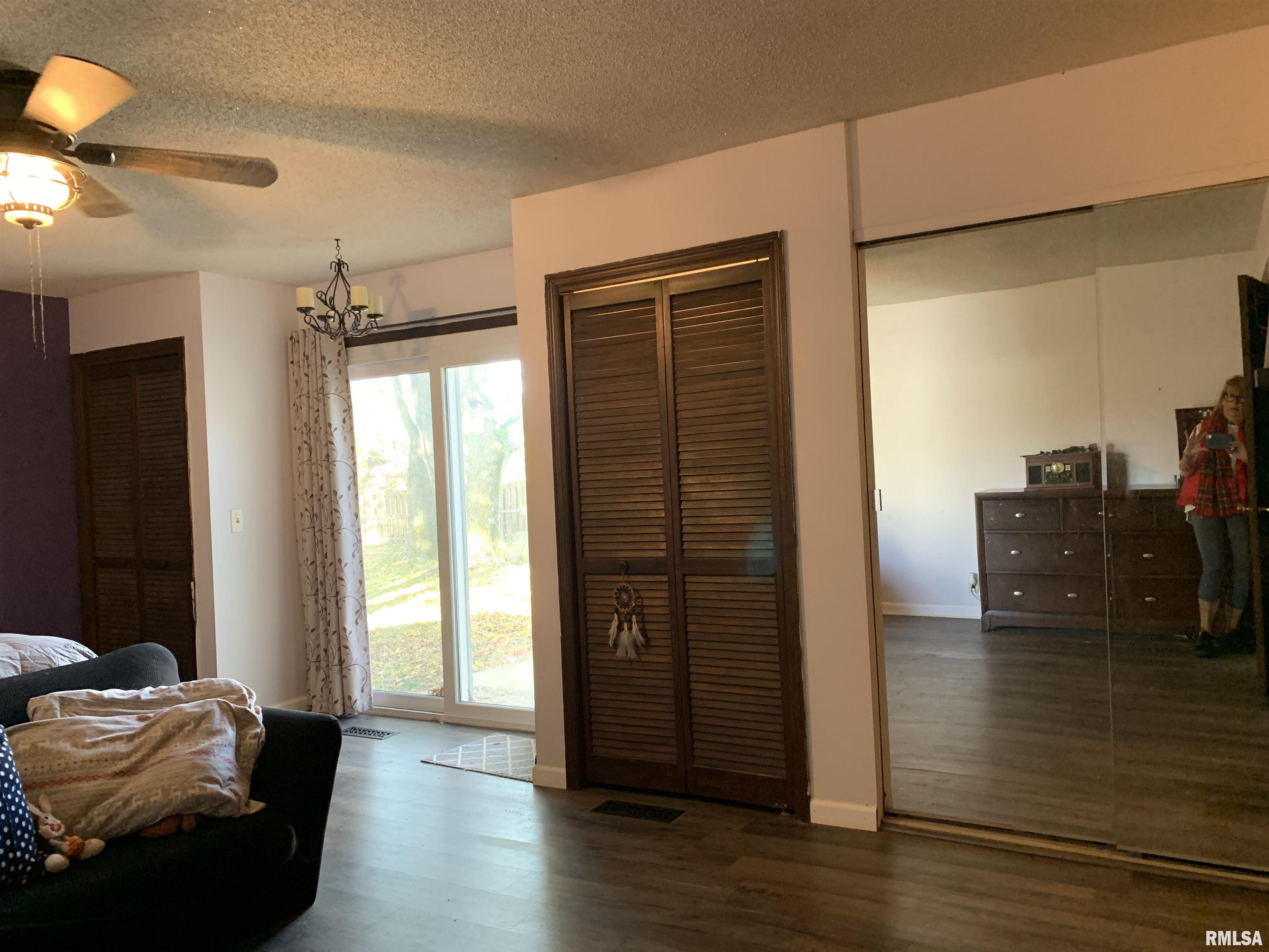 1661 Sandusky Road Jacksonville, IL 62650 - Photo 39 of 63