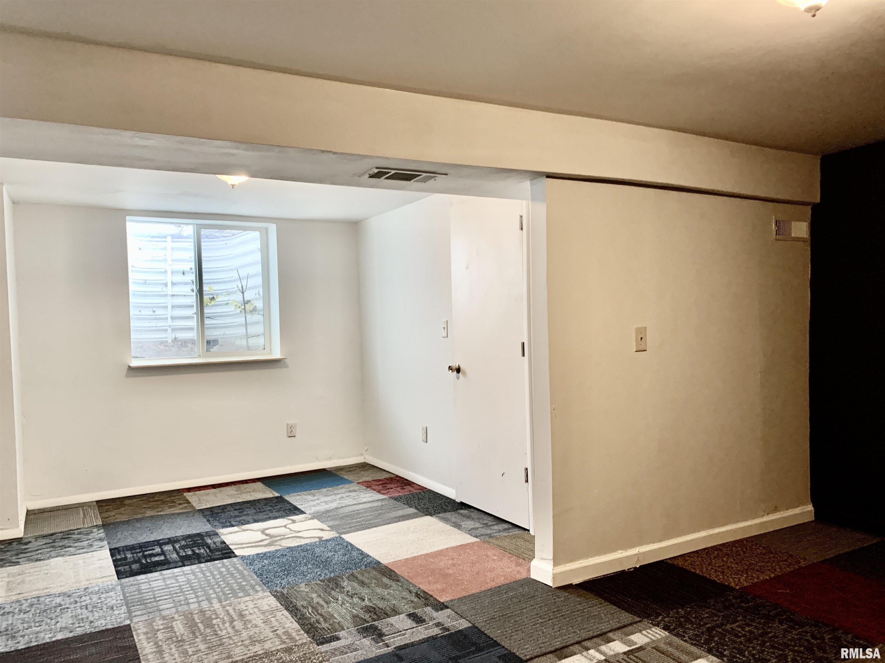 1661 Sandusky Road Jacksonville, IL 62650 - Photo 56 of 63