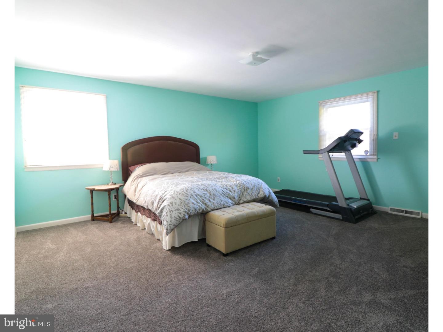 262 Barwynne Road Wynnewood, PA 19096 - Photo 16 of 25 Guest Room