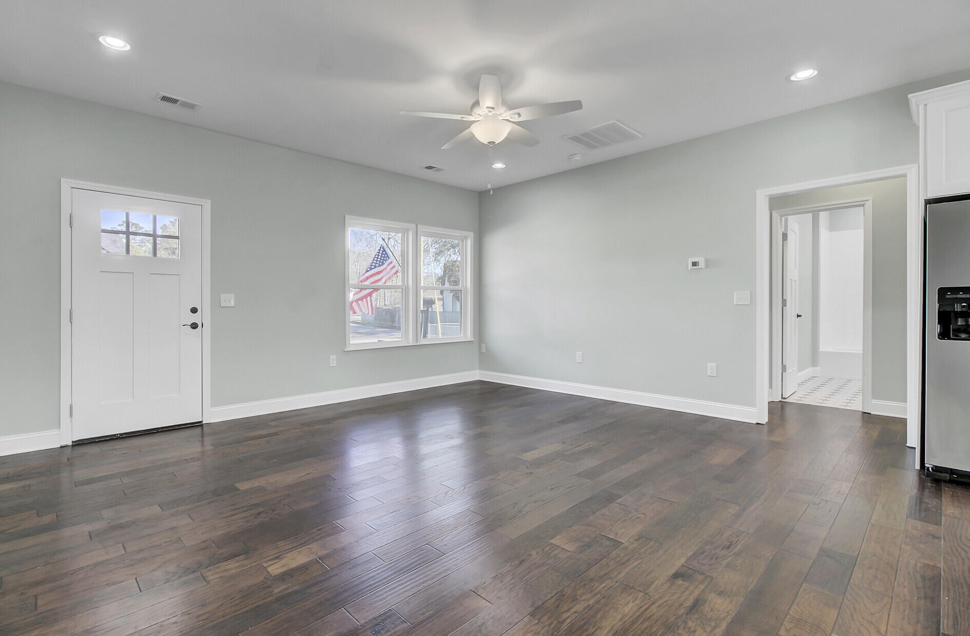 458 Morrow Street Moncks Corner, SC 29461 - Photo 5 of 29 08_8_mls
