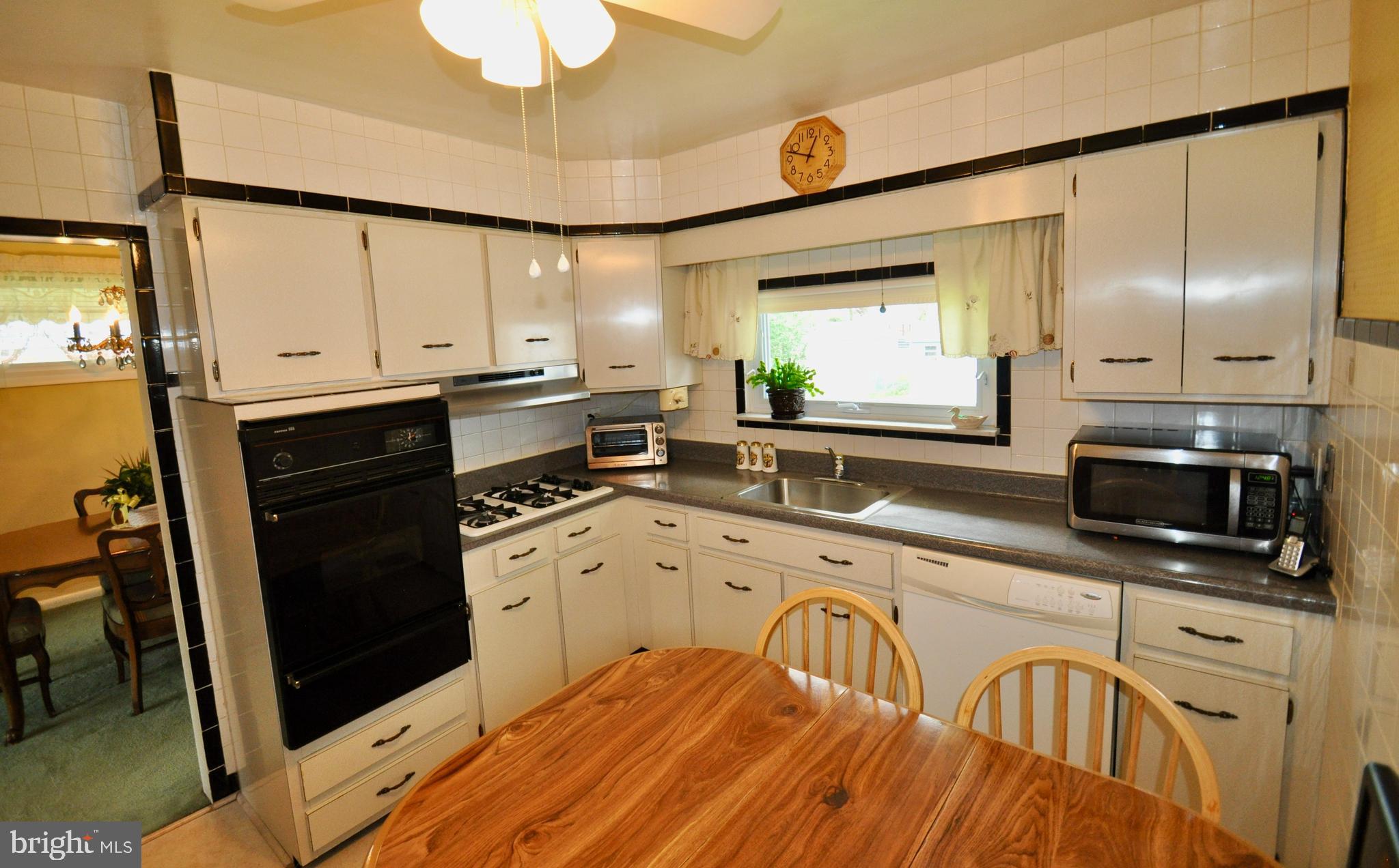 1617 Mt Pleasant Road Havertown, PA 19083 - Photo 12 of 35 Kitchen