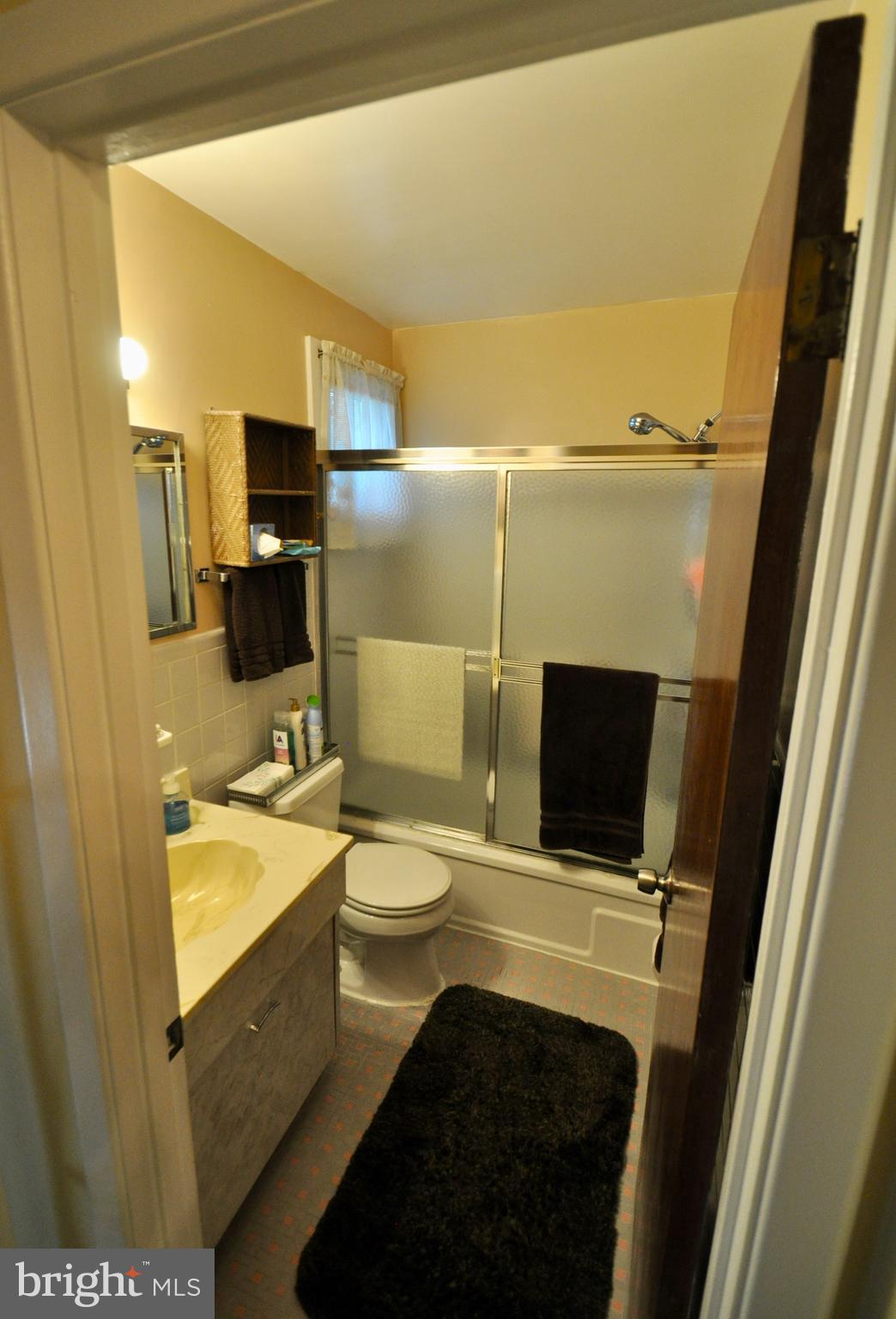 1617 Mt Pleasant Road Havertown, PA 19083 - Photo 26 of 35 Hall Bath