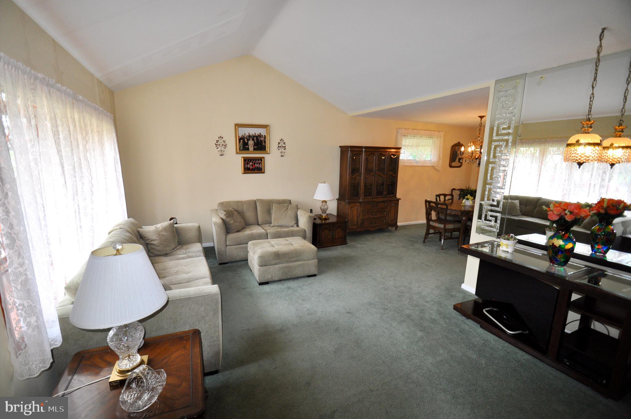 1617 Mt Pleasant Road Havertown, PA 19083 - Photo 8 of 35 Living Room