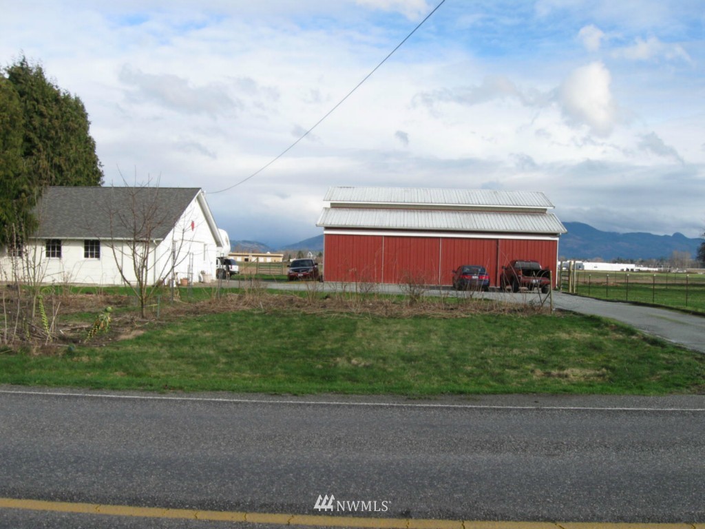 13401 Pulver Road Mount Vernon, WA 98273 - Photo 4 of 15 Gallery Image 4
