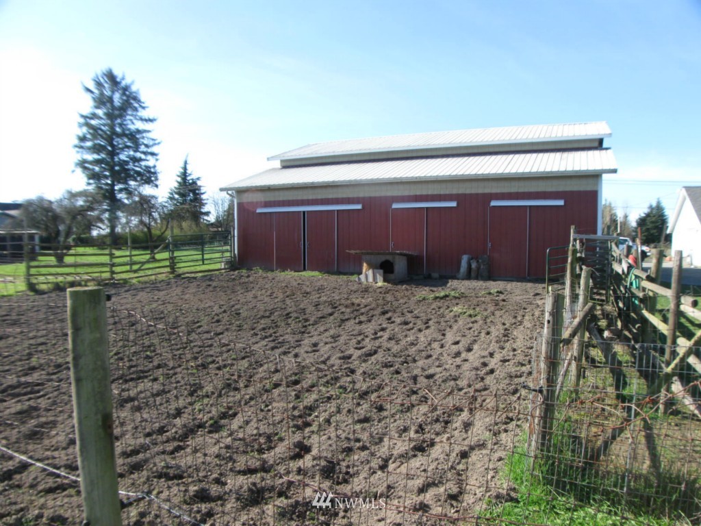 13401 Pulver Road Mount Vernon, WA 98273 - Photo 9 of 15 Gallery Image 9