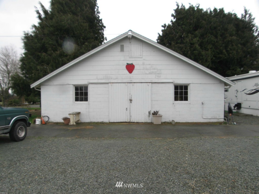 13401 Pulver Road Mount Vernon, WA 98273 - Photo 10 of 15 Gallery Image 10