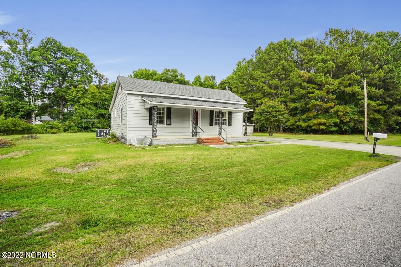 1303 Sunnybrook Road South Wilson, NC 27893 - Photo 3 of 26 Front 3