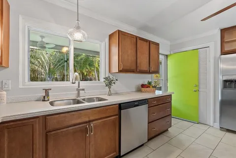 $599,000 | 361 Scott Avenue, Sarasota, FL 34243