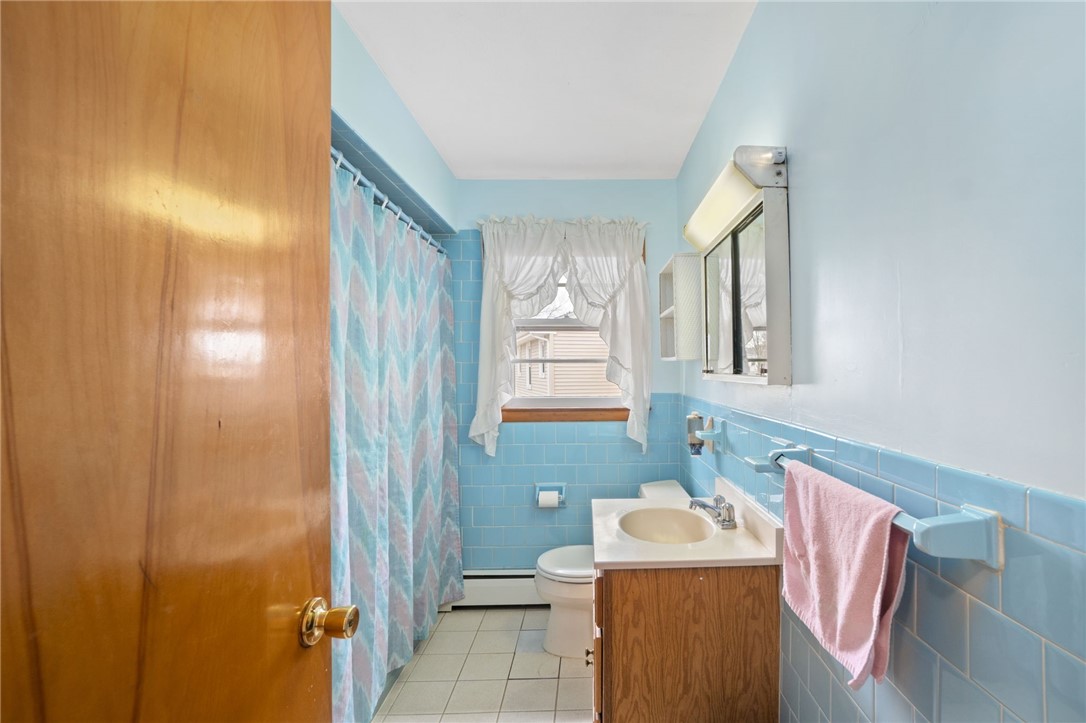 47 Mayfair Road Cumberland, RI 02864 - Photo 13 of 29