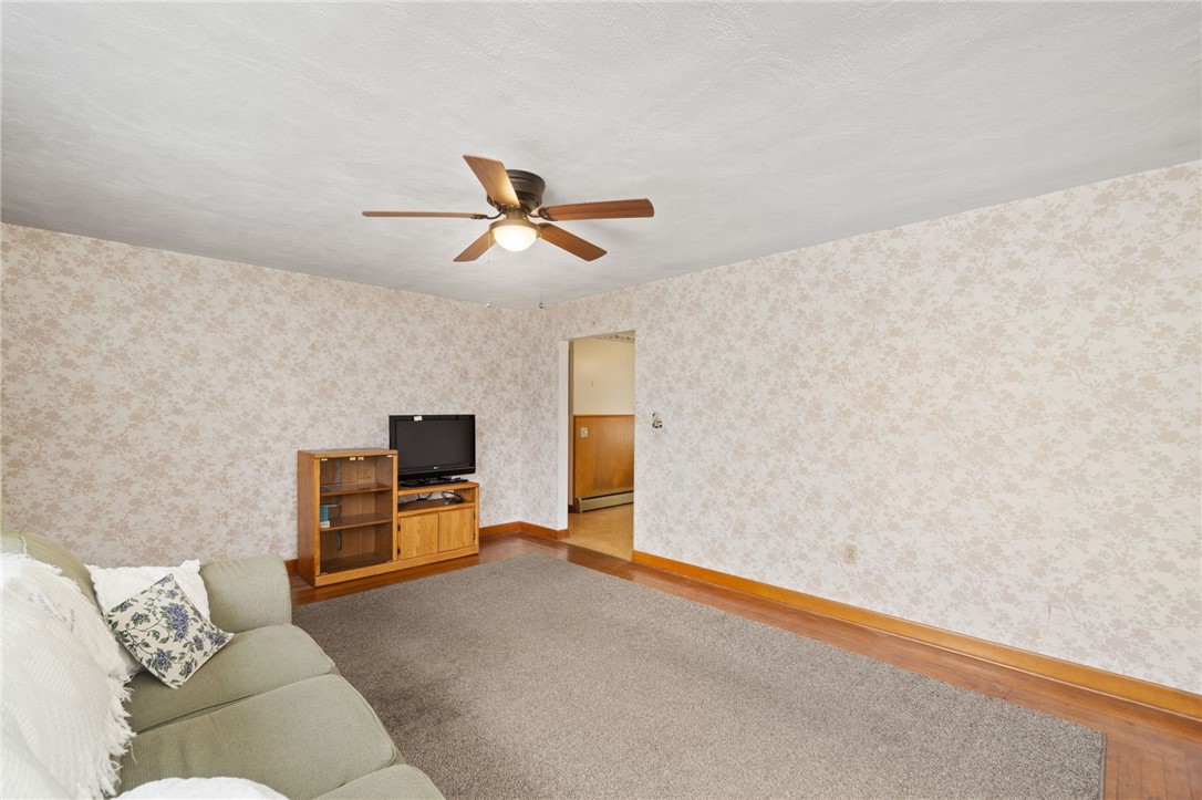 47 Mayfair Road Cumberland, RI 02864 - Photo 5 of 29