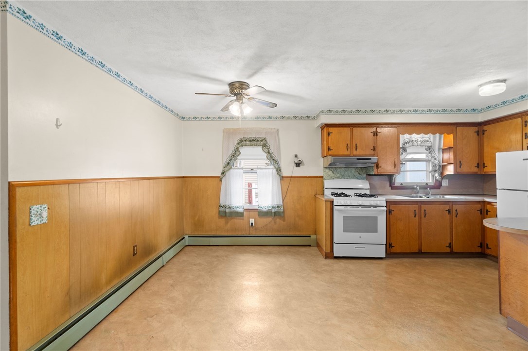 47 Mayfair Road Cumberland, RI 02864 - Photo 7 of 29