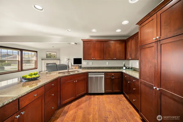 $750,000 | 229 Sun Valley Drive, Wenatchee, WA 98801