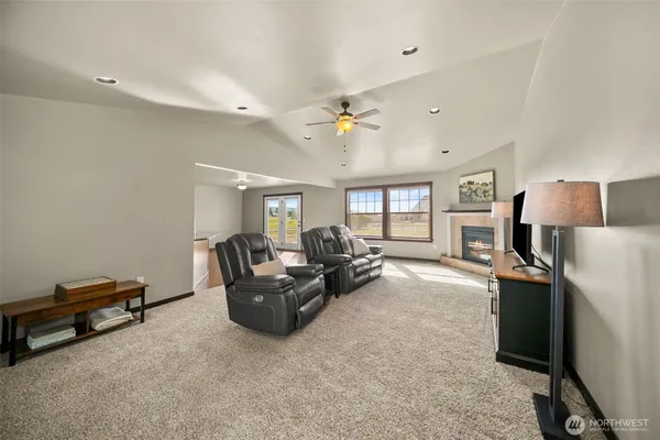 $750,000 | 229 Sun Valley Drive, Wenatchee, WA 98801