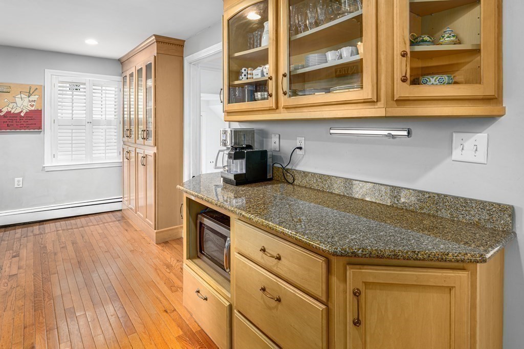 35 Oak Knoll Road Natick, MA 01760 - Photo 14 of 28 Gallery Image 14