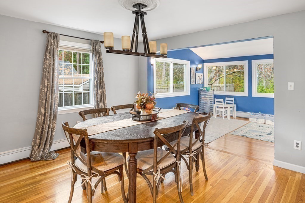 35 Oak Knoll Road Natick, MA 01760 - Photo 8 of 28 Gallery Image 8