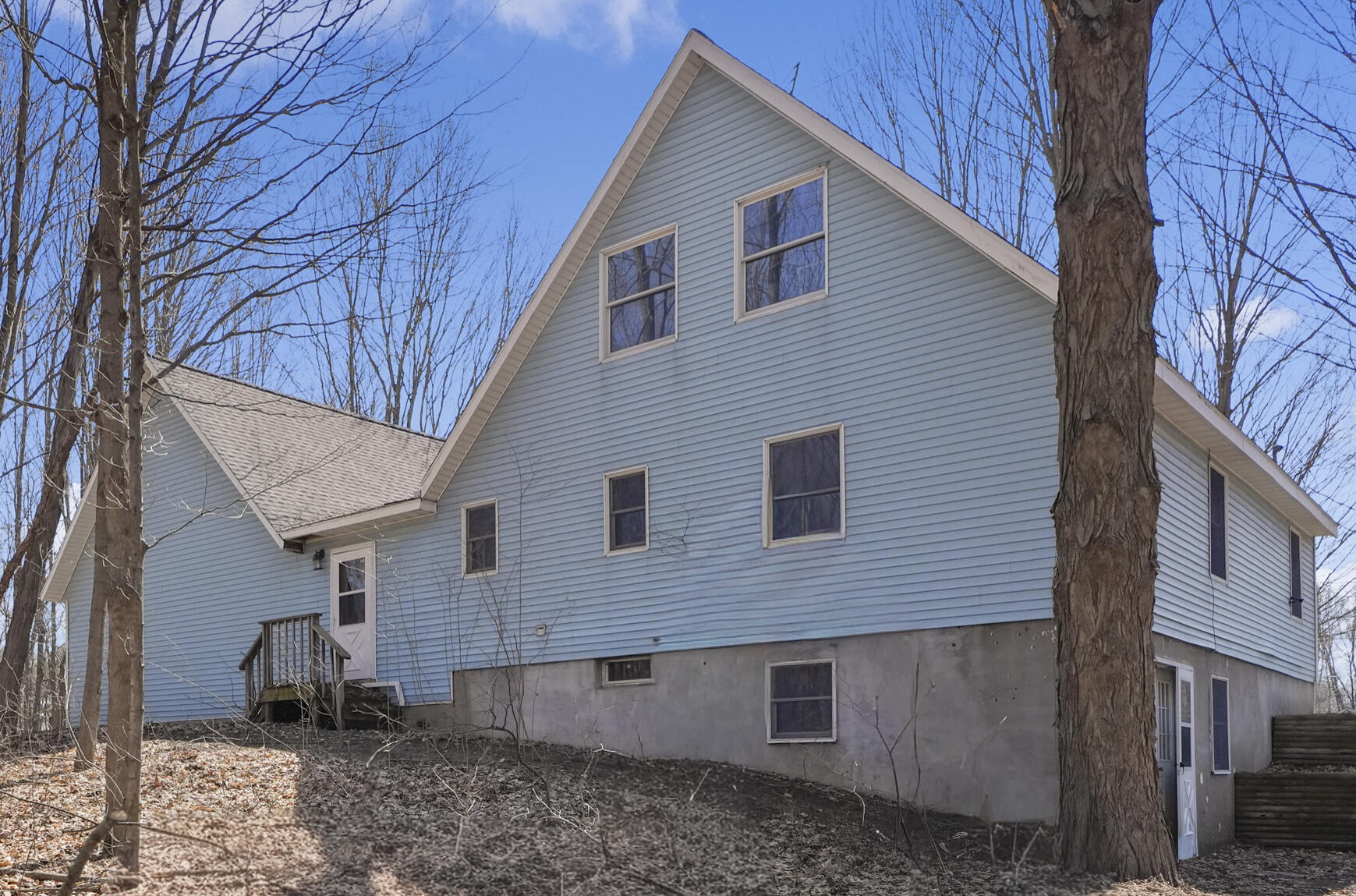 505 9 Mile Road Northwest Sparta, MI 49345 - Photo 2 of 21 _CR_9932