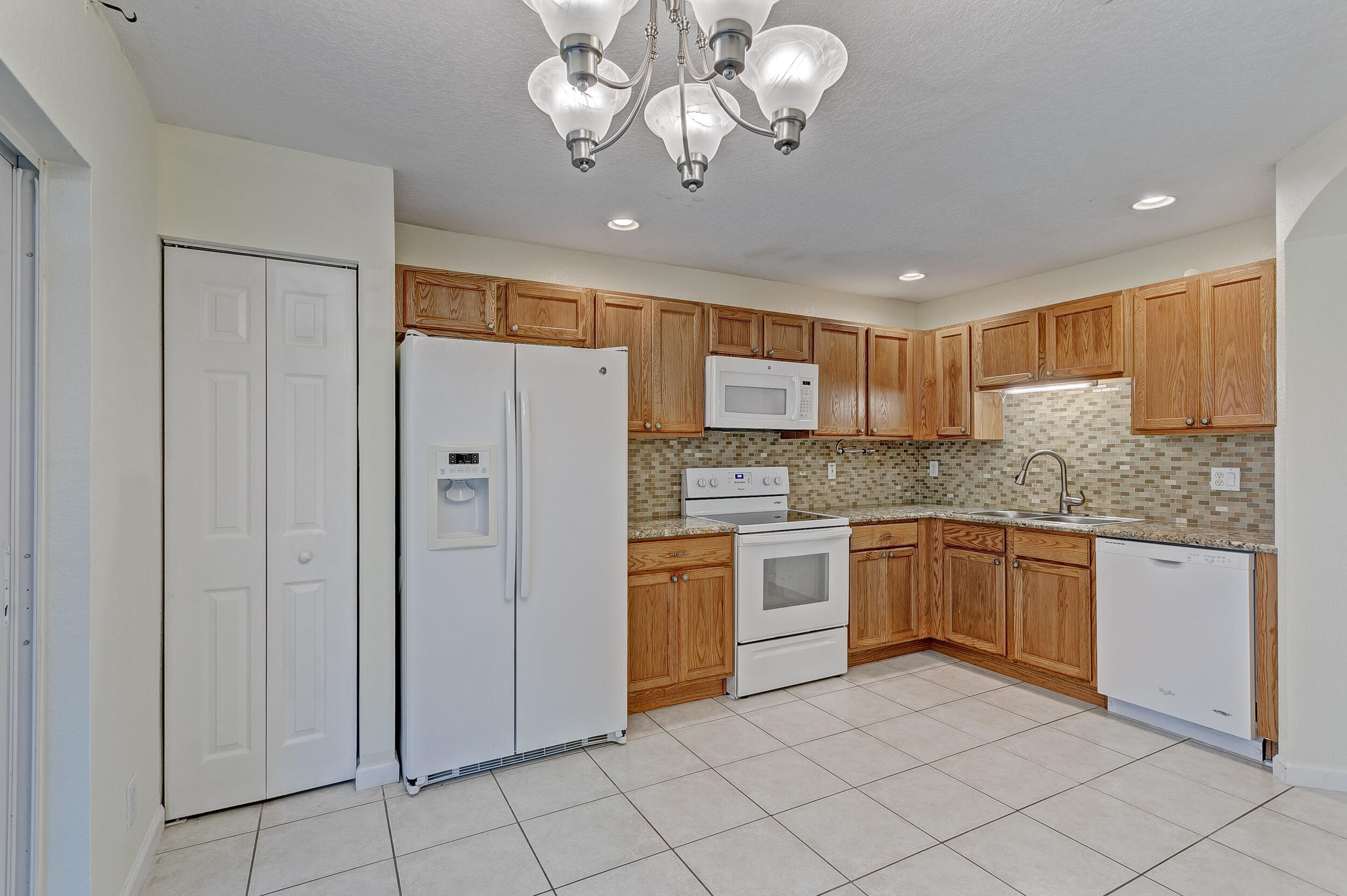 5305 Crossing Rocks Court Riviera Beach, FL 33407 - Photo 4 of 6 Kitchen 1