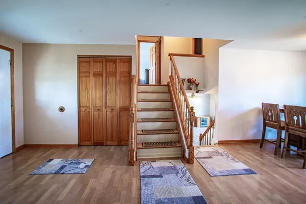 $459,900 | 1500 Bates Lane, Schaumburg, IL 60193