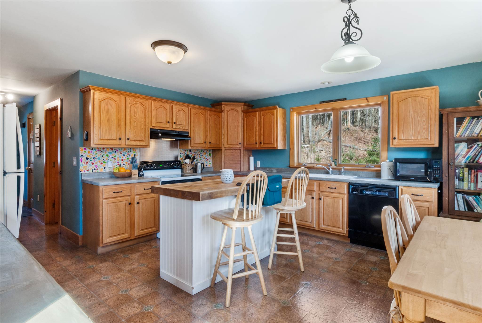 412 Harlow Road Sharon, VT 05068 - Photo 5 of 24 Gallery Image 5