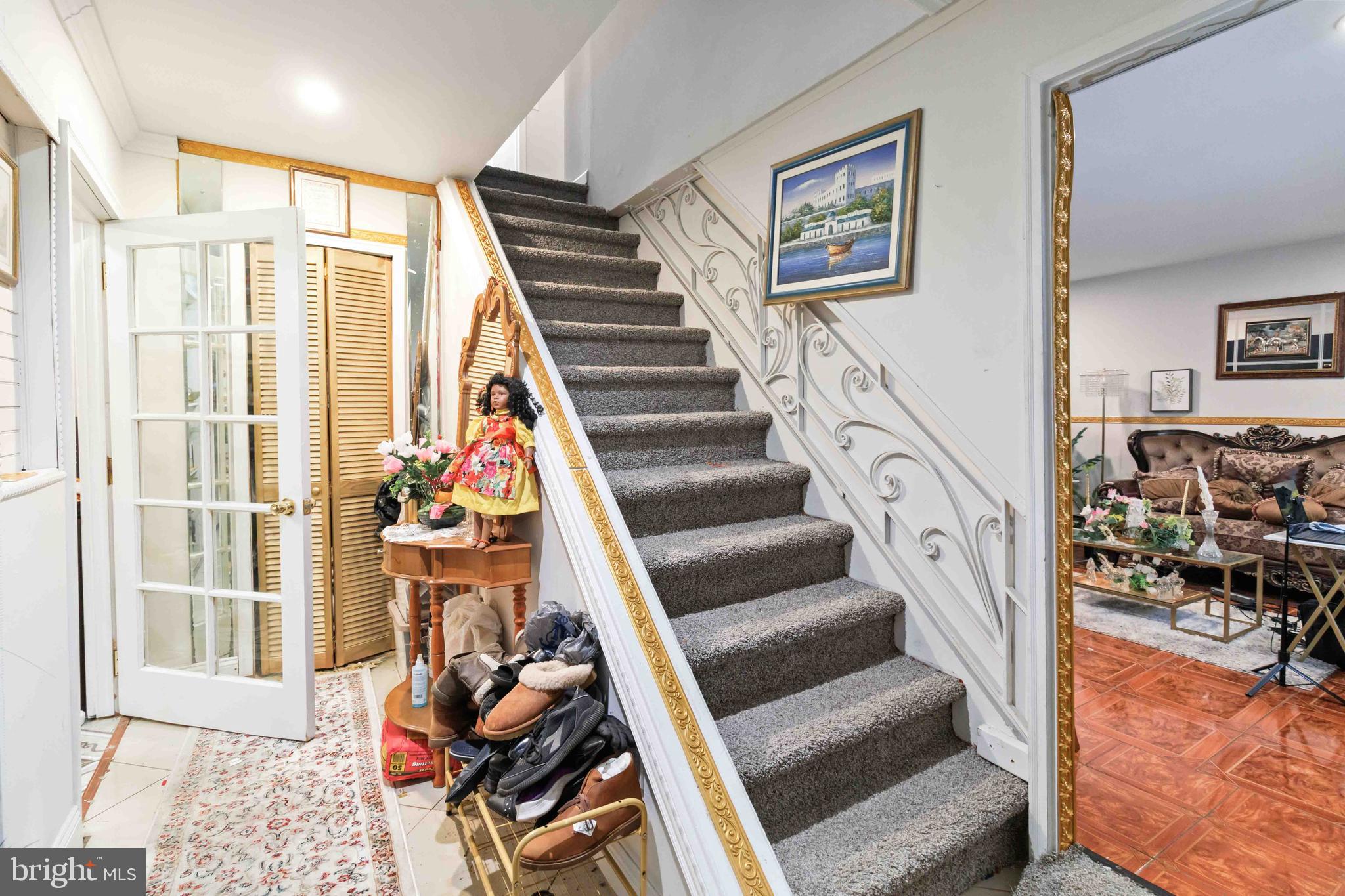 8035 Gilbert Street Philadelphia, PA 19150 - Photo 4 of 31 Entrance Foyer
