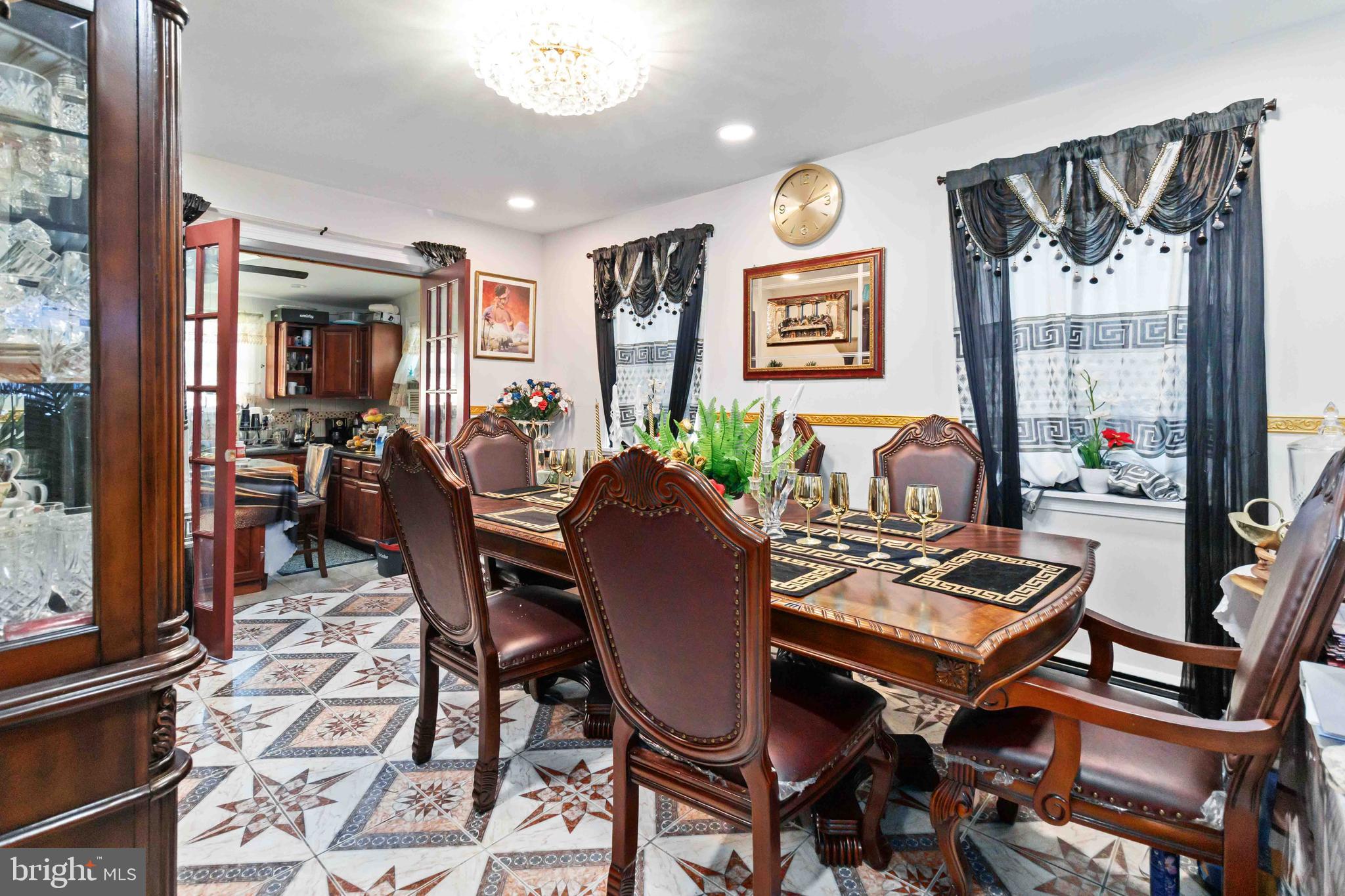 8035 Gilbert Street Philadelphia, PA 19150 - Photo 9 of 31 Dining Room