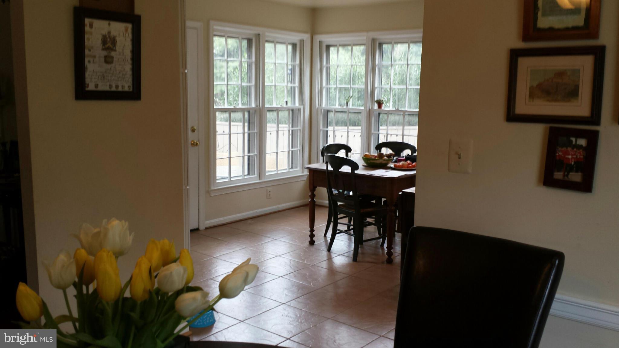 2121 Salt Kettle Way Reston, VA 20191 - Photo 3 of 5 Kitchen