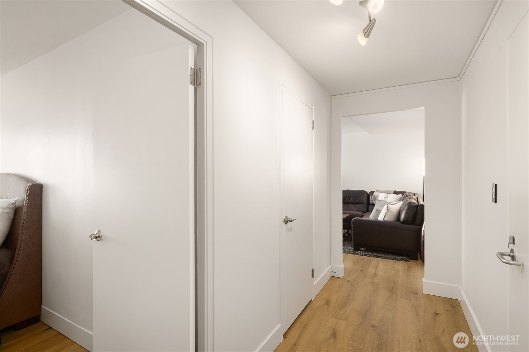 1105 Spring Street, Unit 1112 Seattle, WA 98104 - Photo 16 of 20