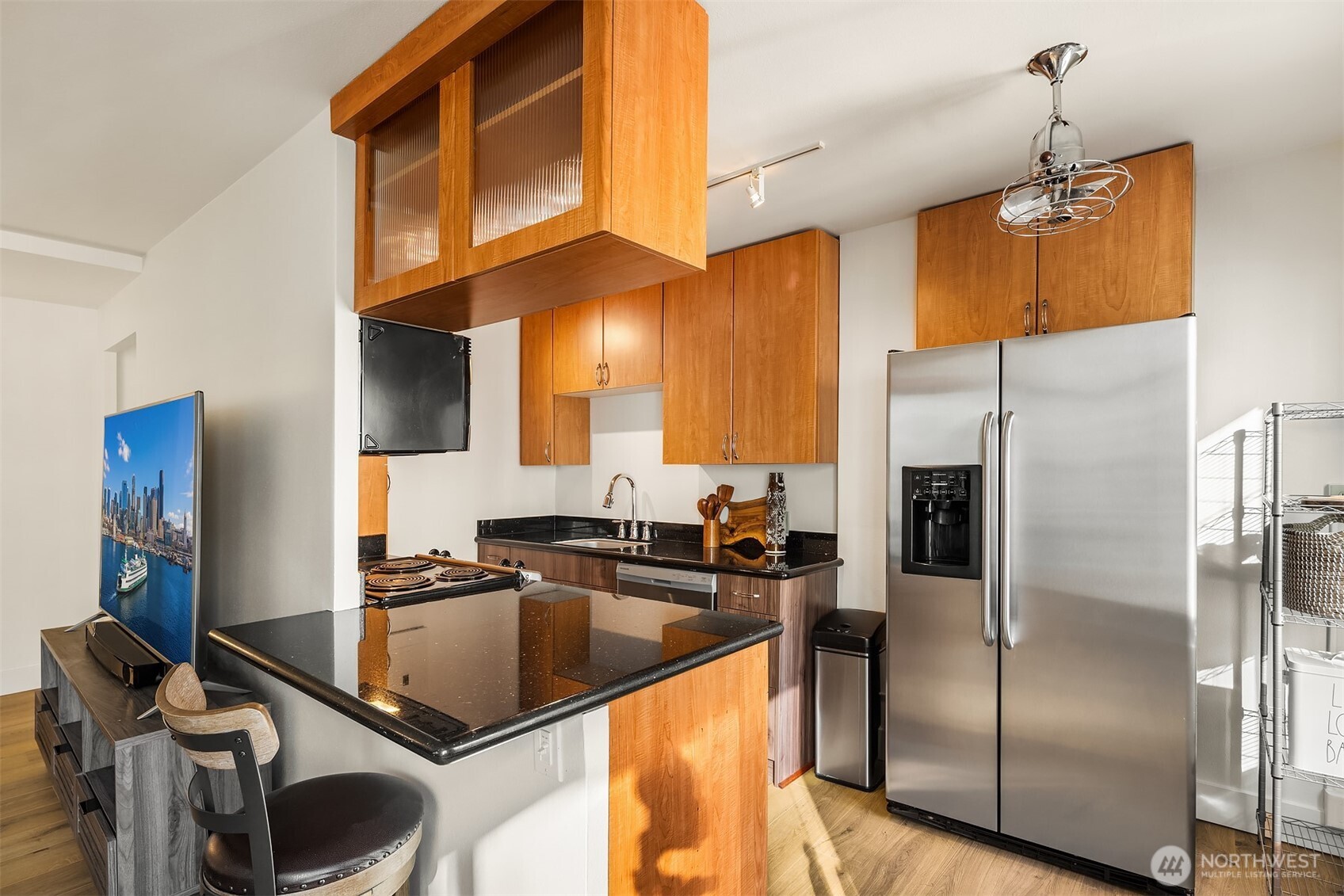 1105 Spring Street, Unit 1112 Seattle, WA 98104 - Photo 8 of 20