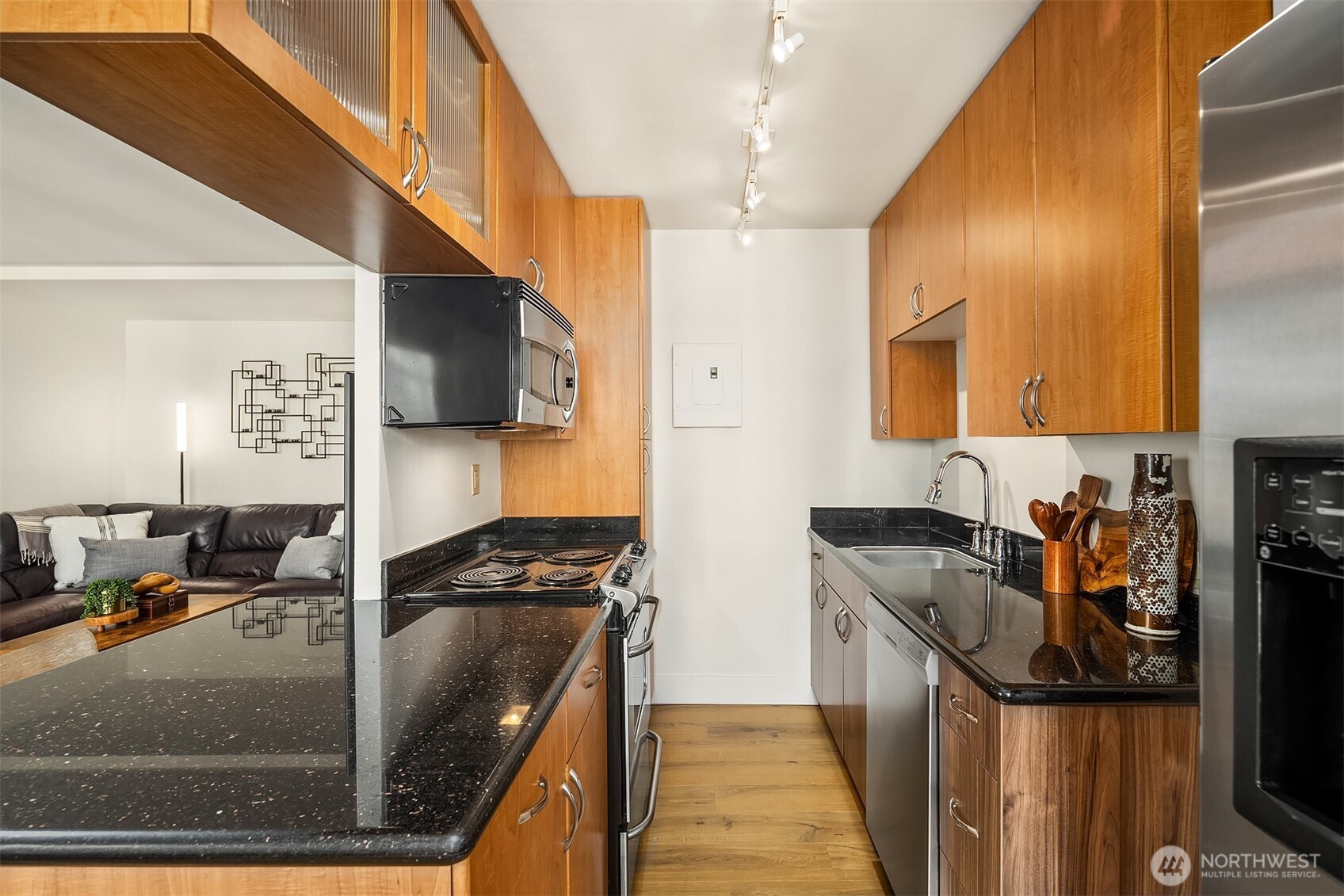 1105 Spring Street, Unit 1112 Seattle, WA 98104 - Photo 9 of 20
