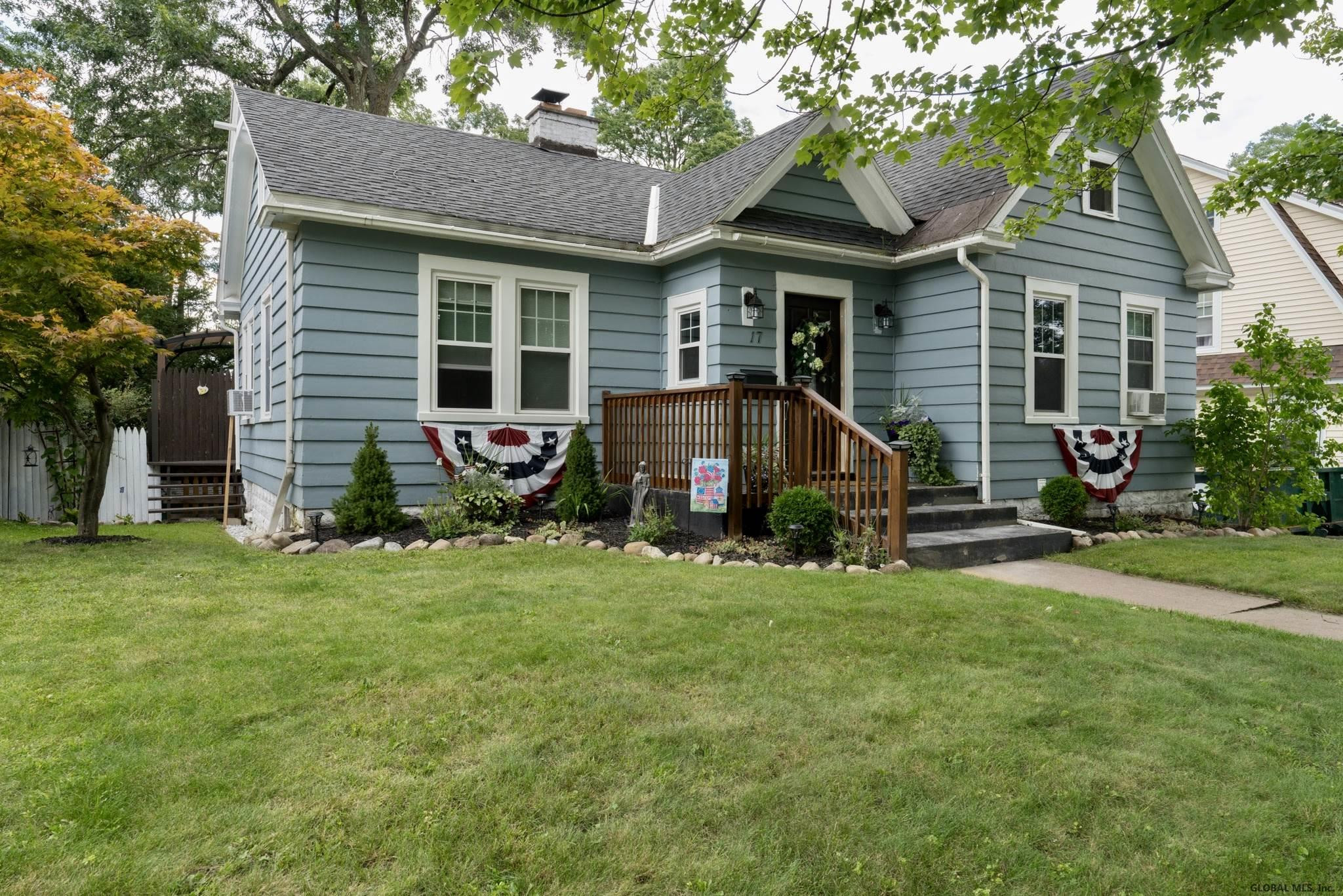 17 Irving Road Scotia, NY 12302 - Photo 1 of 32 Photo 1