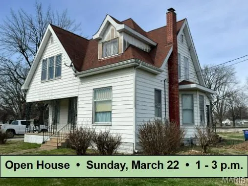 $114,900 | 625 Montgomery Street, Staunton, IL 62088