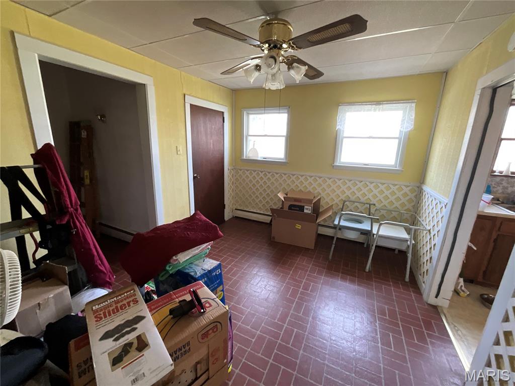 625 Montgomery Street Staunton, IL 62088 - Photo 14 of 33