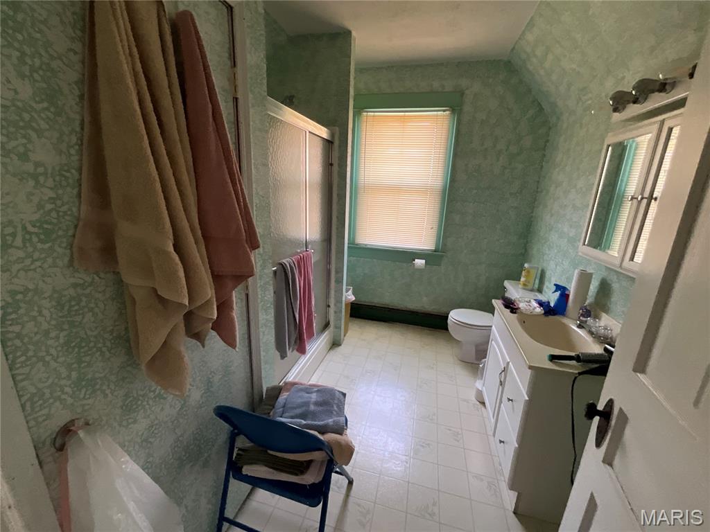 625 Montgomery Street Staunton, IL 62088 - Photo 18 of 33