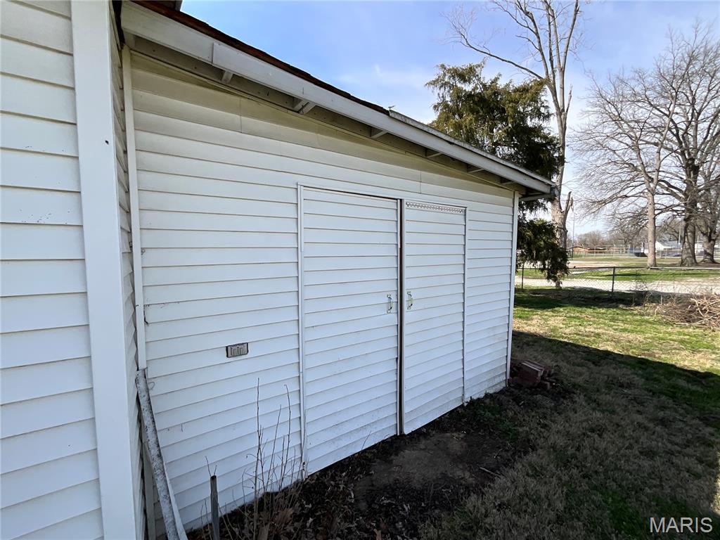 625 Montgomery Street Staunton, IL 62088 - Photo 32 of 33
