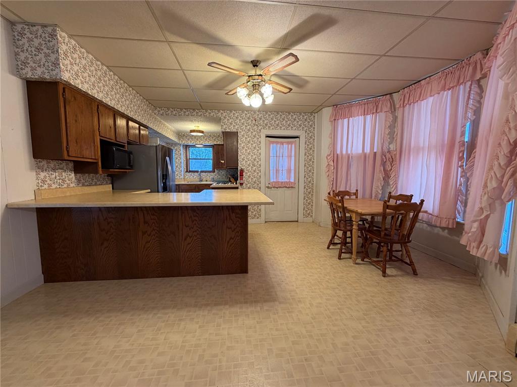 625 Montgomery Street Staunton, IL 62088 - Photo 6 of 33