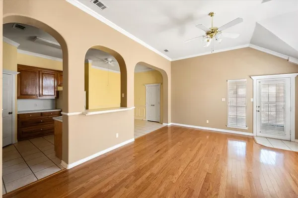 $1,950 | 2311 Ragland Road, Mansfield, TX 76063