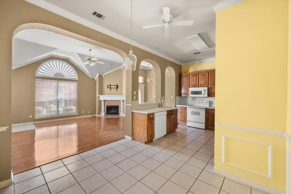 $1,950 | 2311 Ragland Road, Mansfield, TX 76063