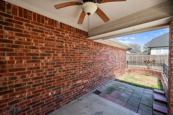 $1,950 | 2311 Ragland Road, Mansfield, TX 76063