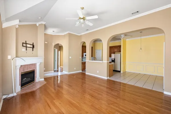 $1,950 | 2311 Ragland Road, Mansfield, TX 76063