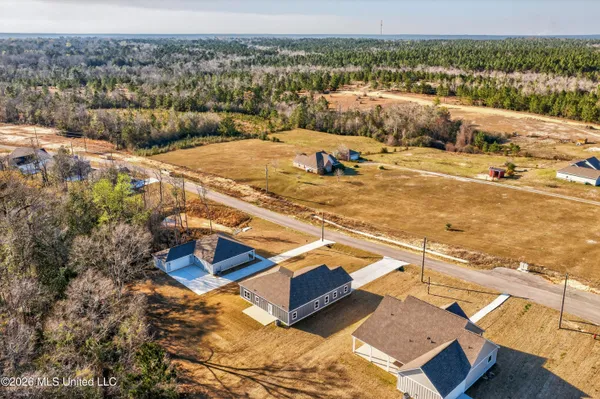 $310,000 | 7 Shadow Wood Drive, Perkinston, MS 39573