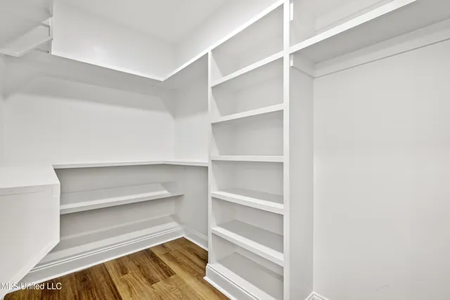 $590,000 | 4304 Edwin Road, Horn Lake, MS 38637