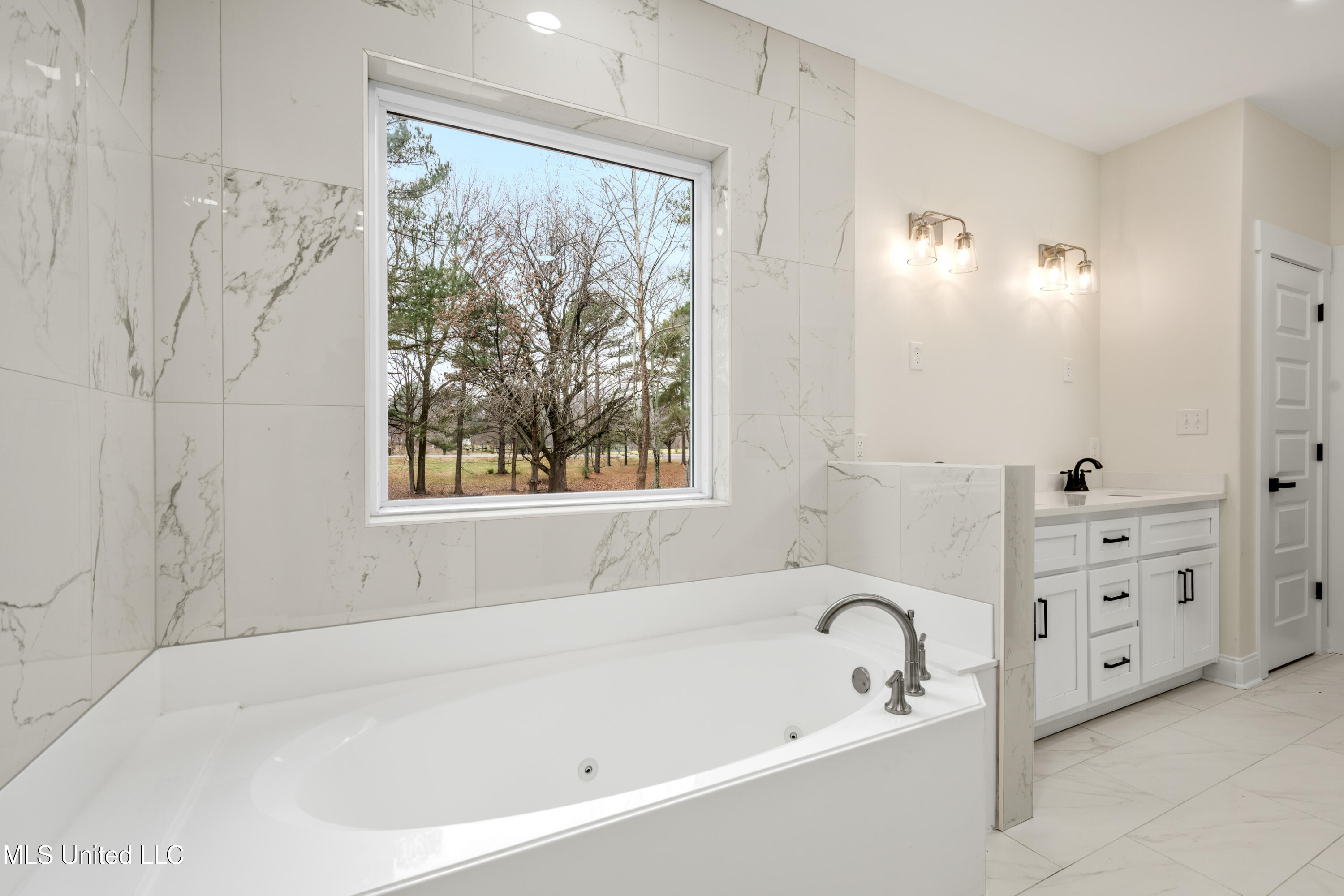 4304 Edwin Road Horn Lake, MS 38637 - Photo 19 of 40 4304 Edwin Road-16