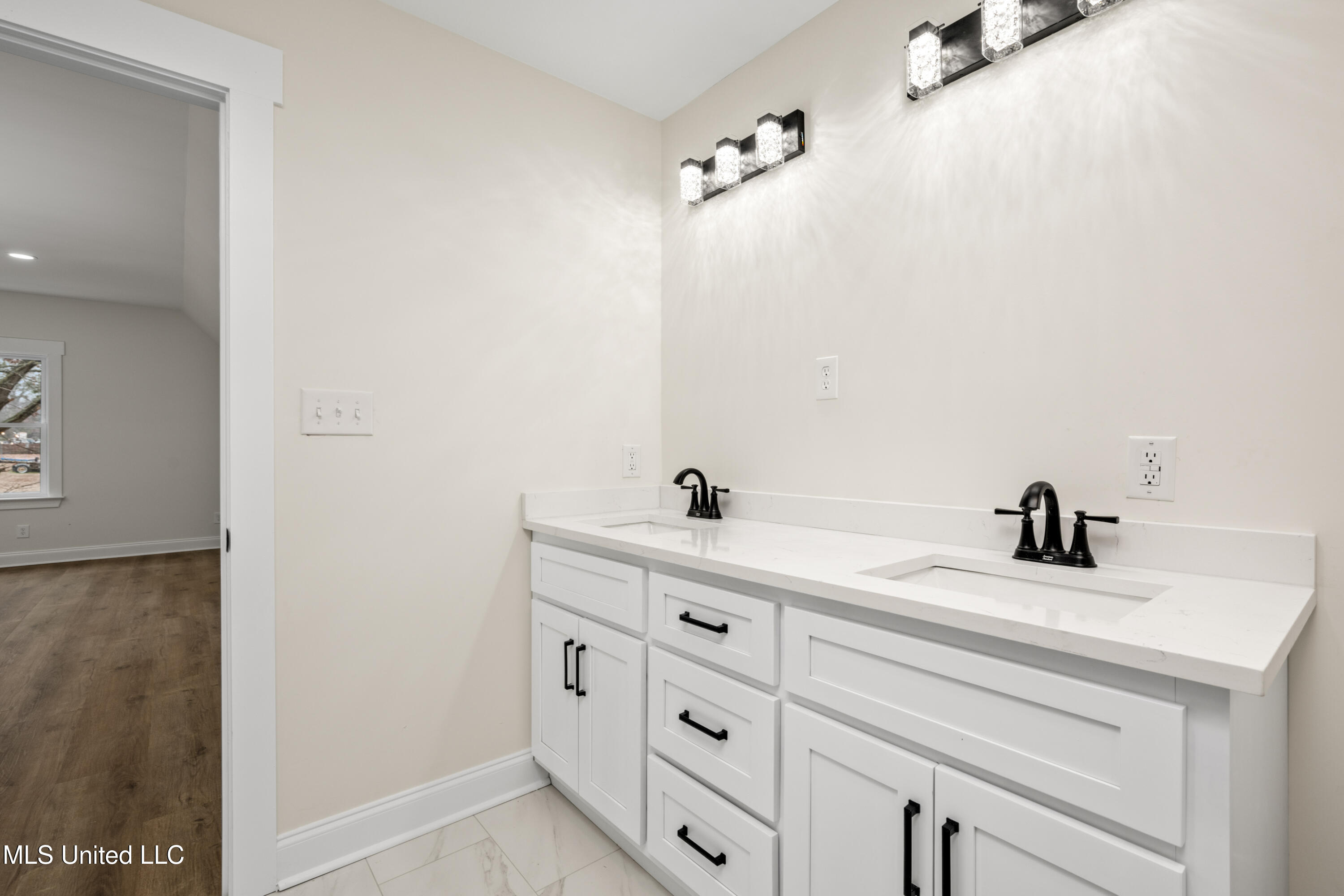 4304 Edwin Road Horn Lake, MS 38637 - Photo 31 of 40 4304 Edwin Road-36