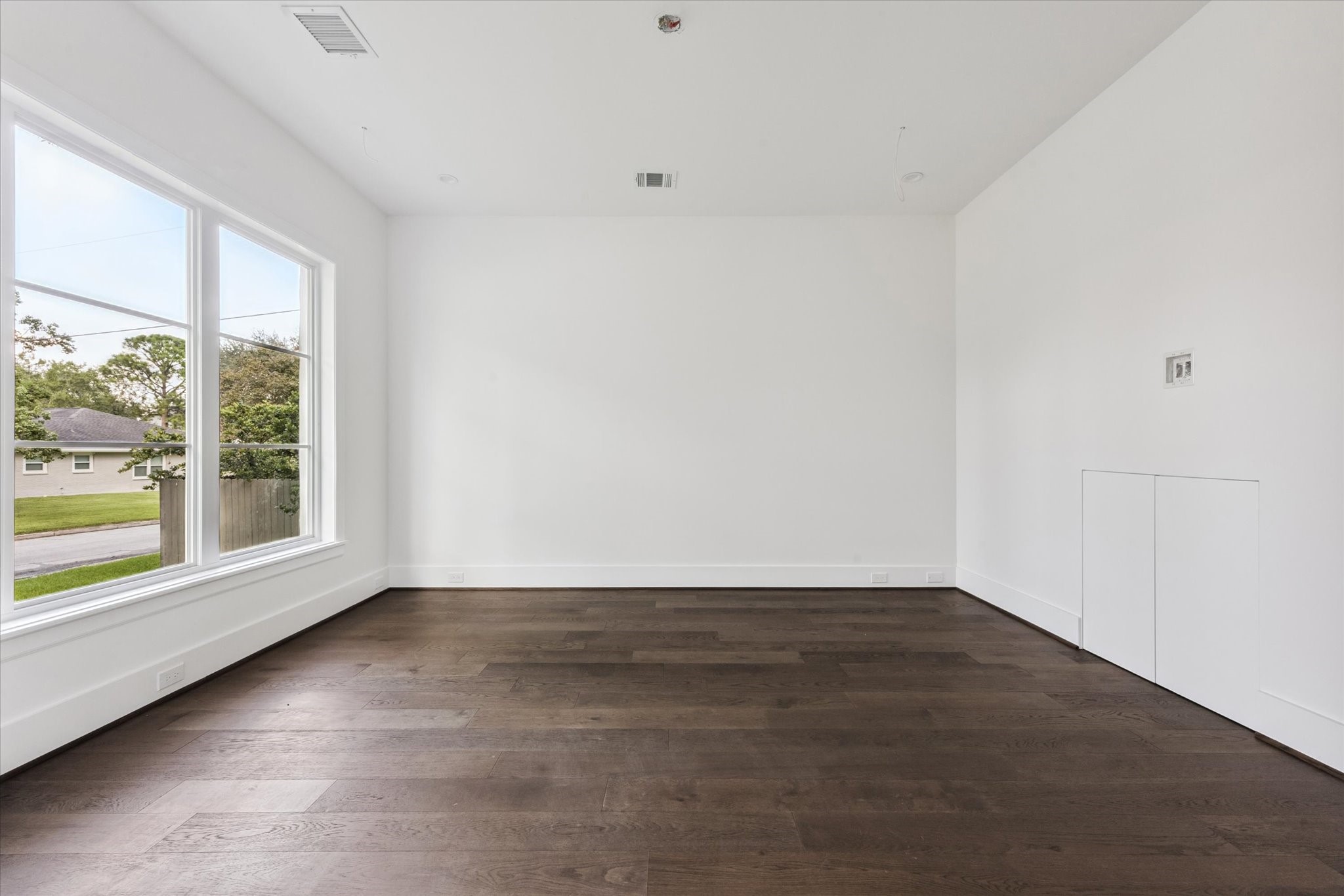 3011 Deal Street Houston, TX 77025 - Photo 28 of 45 a view of an empty room with a window