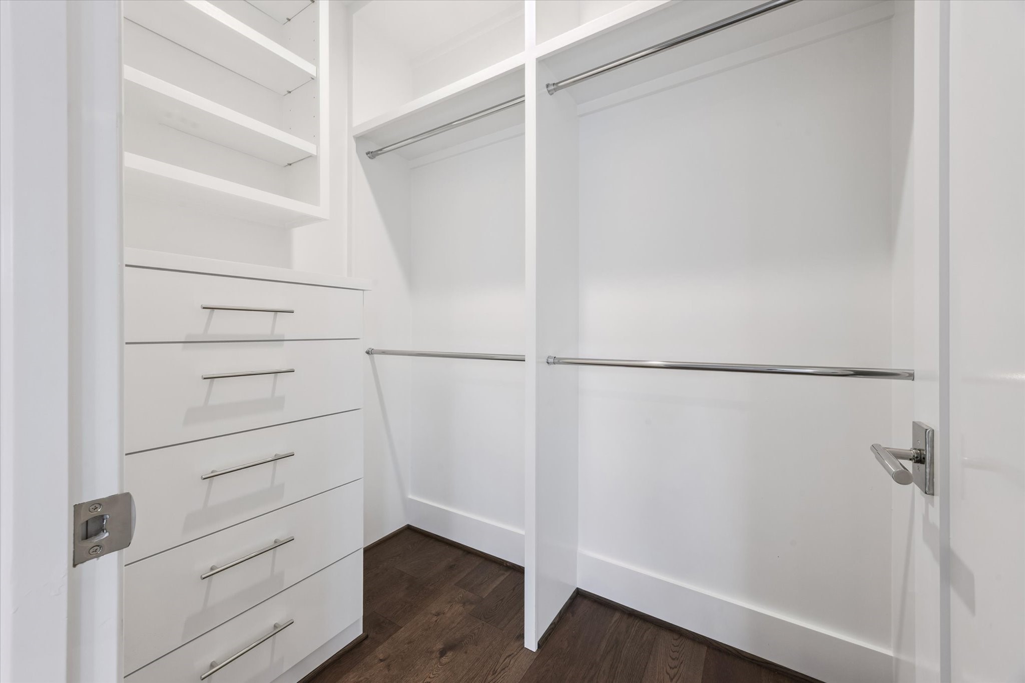 3011 Deal Street Houston, TX 77025 - Photo 41 of 45 a view of walk in closet