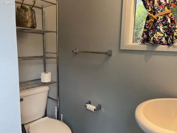 $191,000 | 1600 Rhododendron Drive, Unit 41, Florence, OR 97439