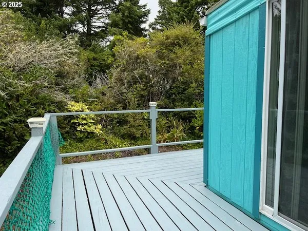 $191,000 | 1600 Rhododendron Drive, Unit 41, Florence, OR 97439