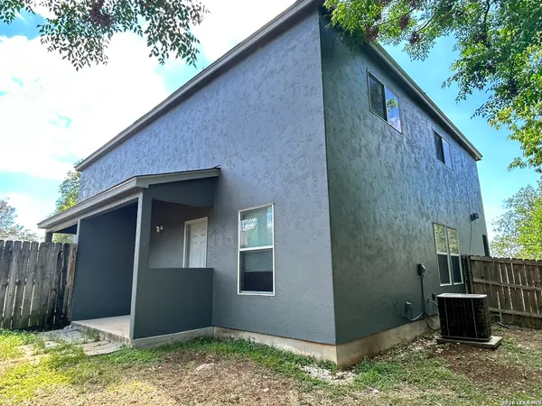 $1,350 | 11252 Center Point Road, San Antonio, TX 78233